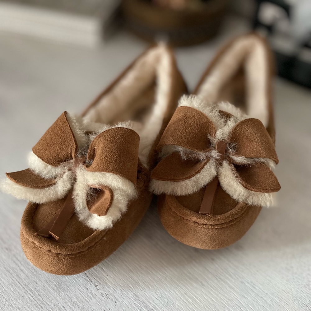 COPY - Ugg slippers